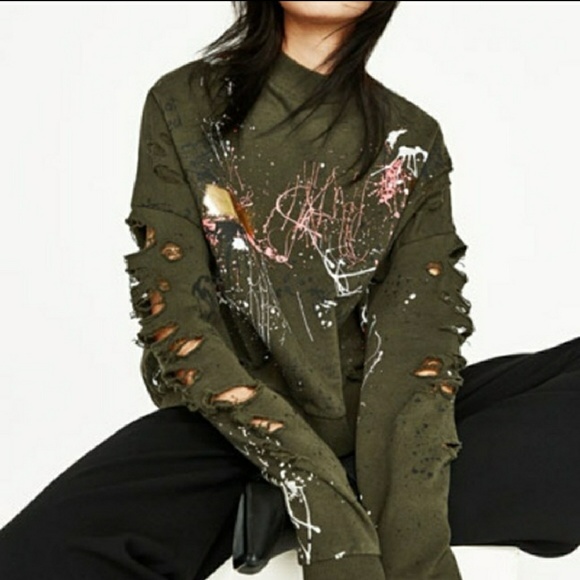graffiti sweatshirt zara